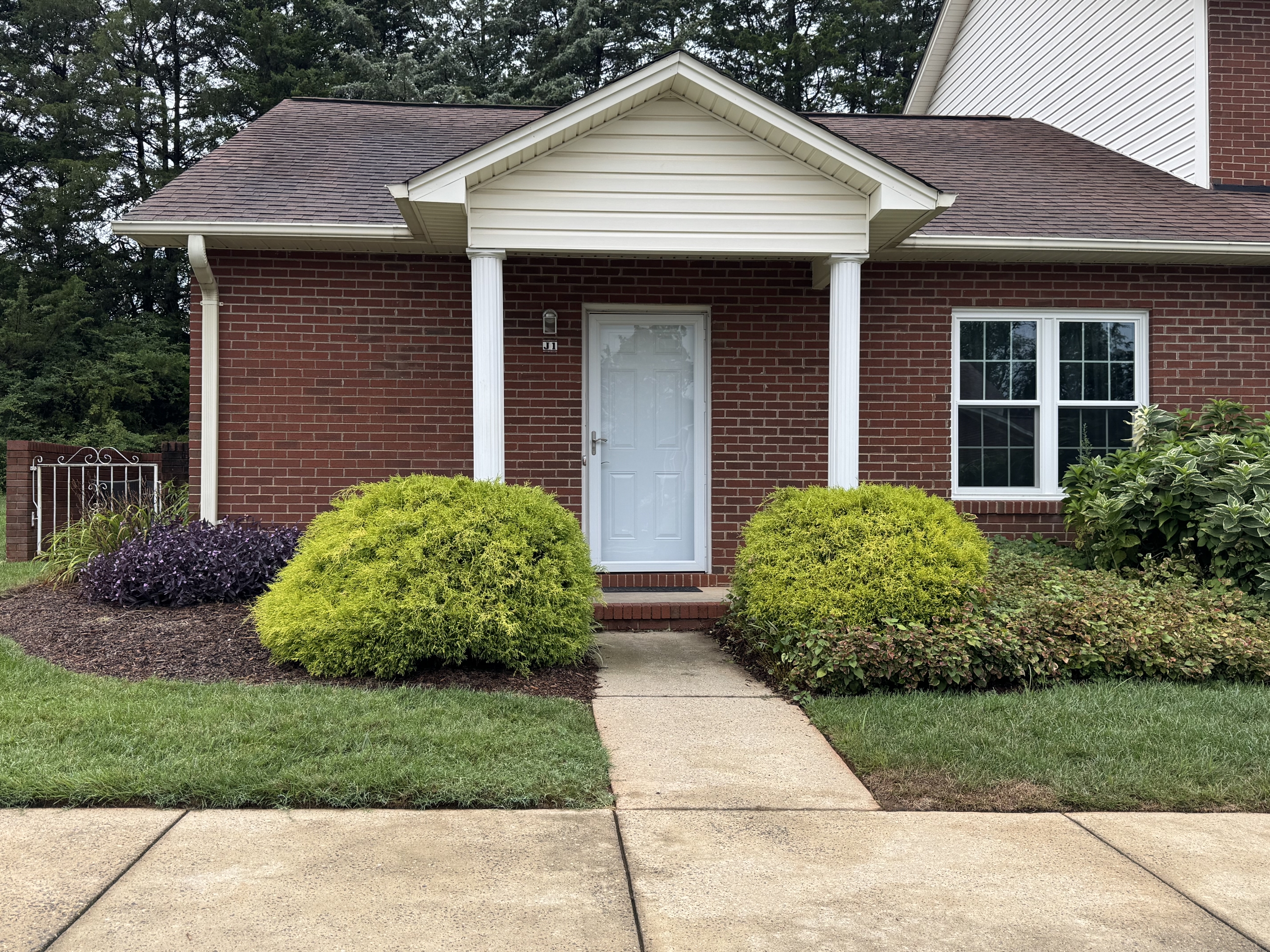 102 Brandywine Dr. #J-1 - 1